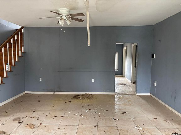 4th image of 421 E Rosedale St