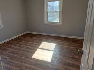 362 Oakland St, Trenton, NJ 08618