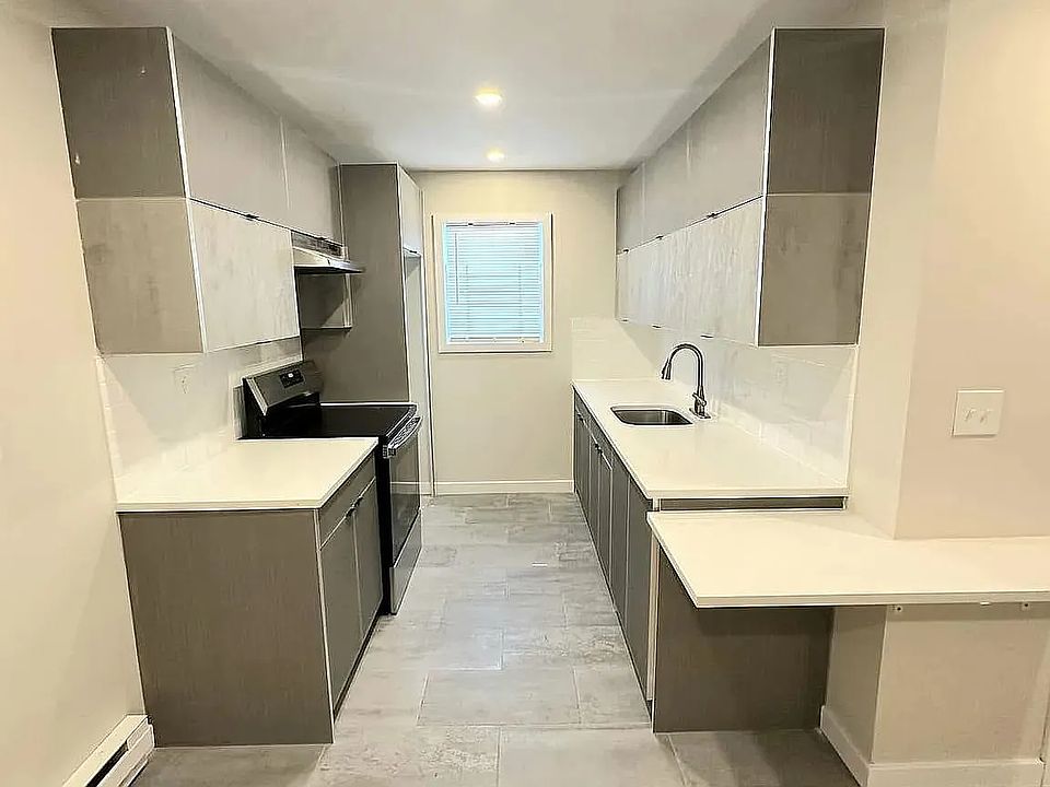 1st image of 307-347 Littleton Ave #311