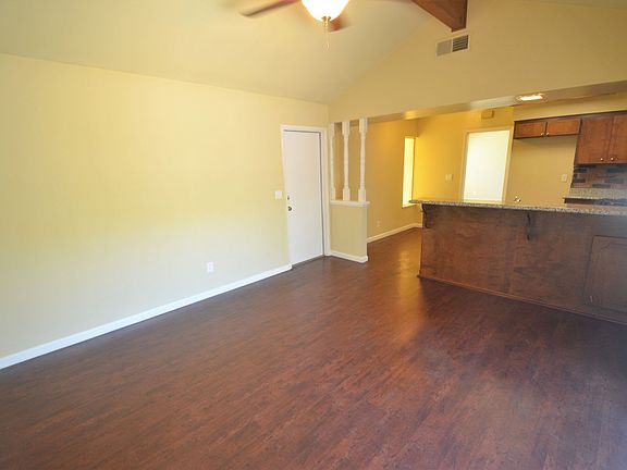 3rd image of 6835 Donerail Dr