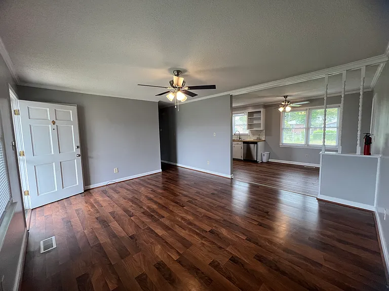 3815 Robin Rd — Photo 11