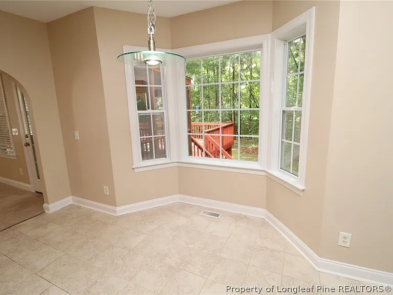 36 W Trafalgar Ct — Photo 14