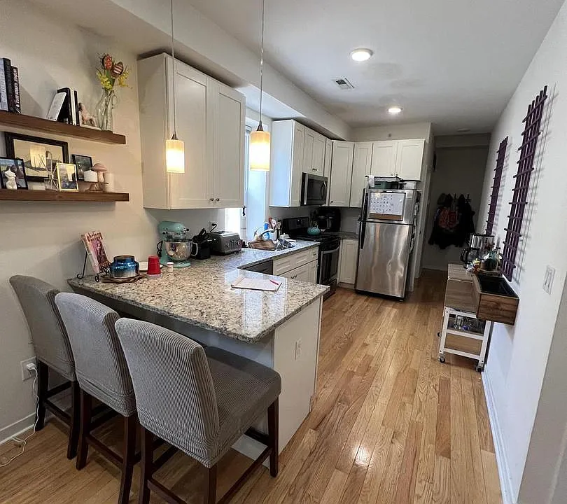 1926 W Girard Ave #3A