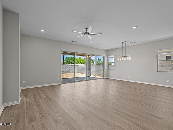 4th image of 15634 W GEORGIA Drive