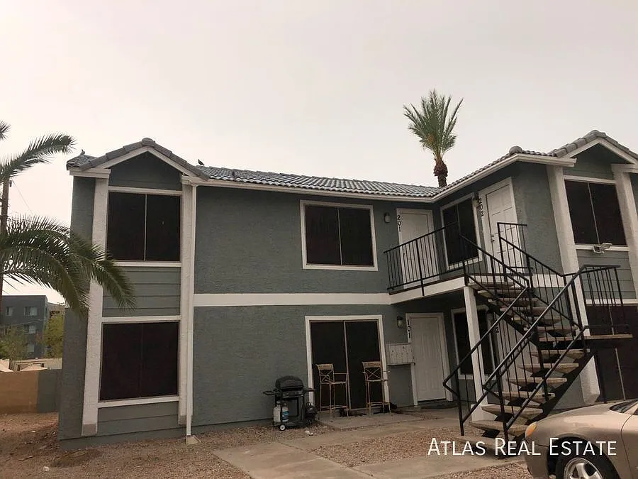 Coming SOON! Modern 2 Bedroom | Prime Mesa Location — Photo 3