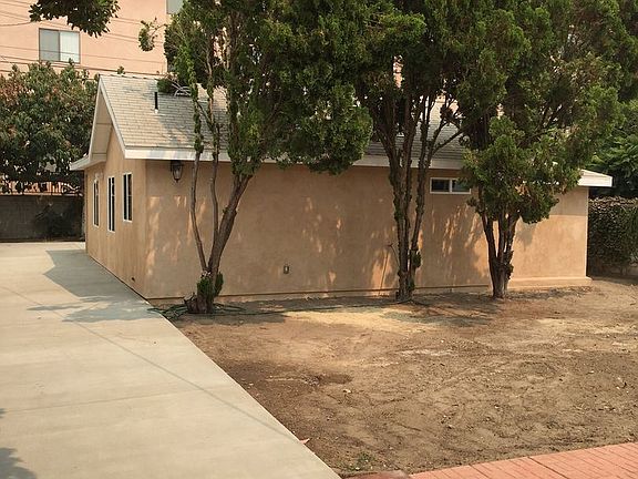 4th image of 1107 W Angeleno Ave #B