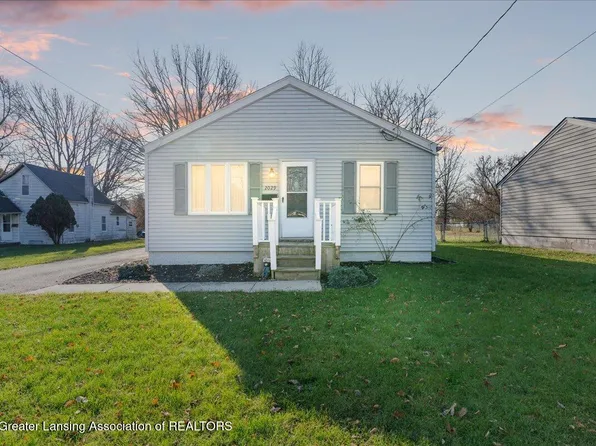2029 Hillcrest St, Lansing, MI 48910