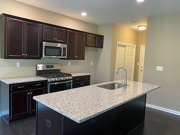 RS-19 Cypress Kitchen