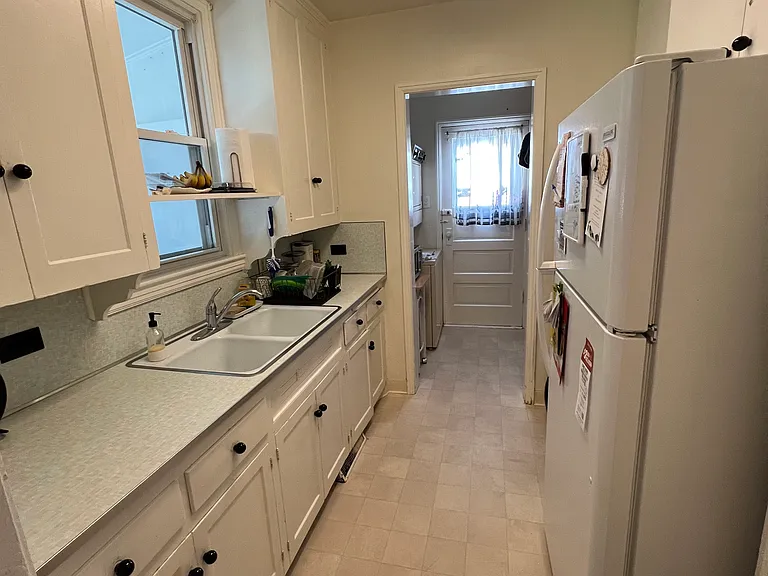 2265 S Williams St — Photo 3