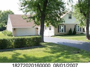 7306 Oak Grove Ave, Justice, IL 60458