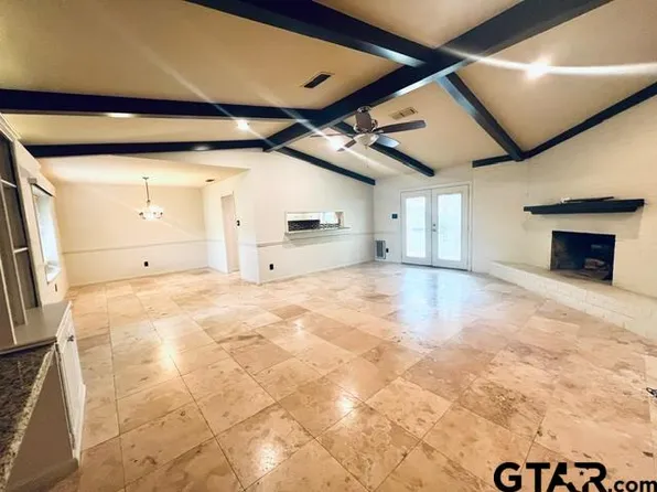 326 Hide A Way Ln E, Hideaway, TX 75771