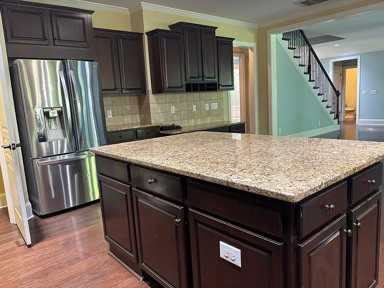 8811 Tamarron Dr — Photo 24