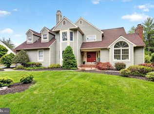 28 Baldwin St, Pennington, NJ 08534