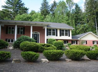 6005 Custard Rd, Stroudsburg, PA 18360