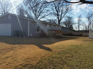 301 Linda Ln, O'Fallon, MO 63366
