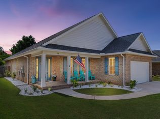 176 Raiders Trl, Valparaiso, FL 32580