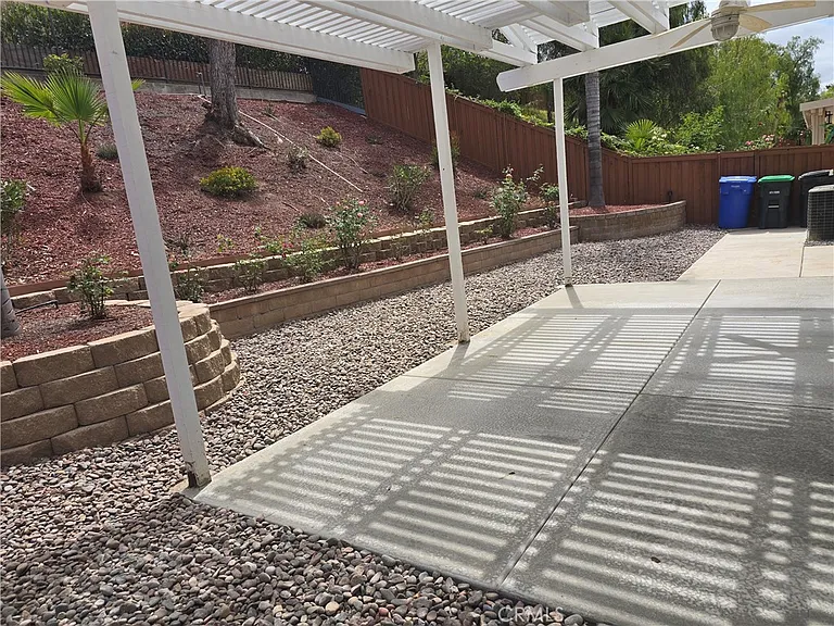 31361 Congressional Dr — Photo 29