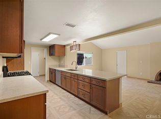 1196 Mulberry Ln, Calimesa, CA 92320