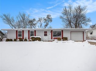 9964 Countryside Rd, Lenexa, KS 66215