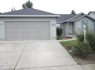 2023 Walnut Grove Ln, Central Pt, OR 97502