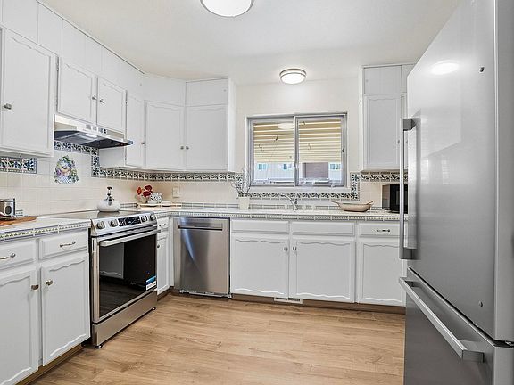 5th image of 1466 Greenbriar Blvd