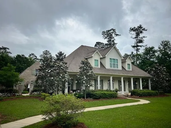 524 Pelican Ridge Dr, Madisonville, LA 70447