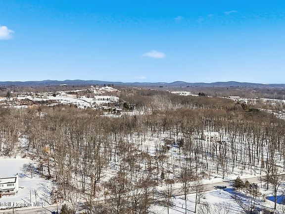 3rd image of 83 Jansen Road