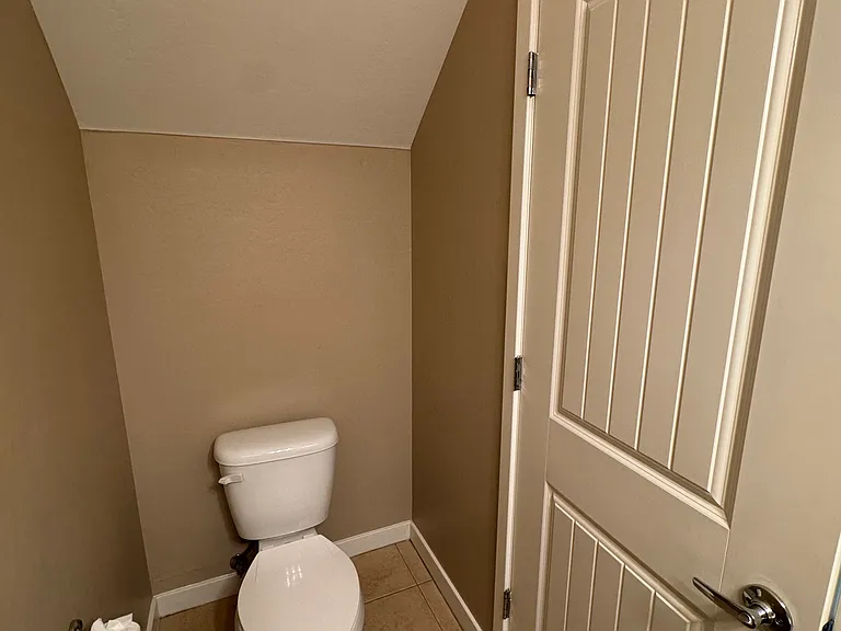1115 E Cedar St — Photo 25