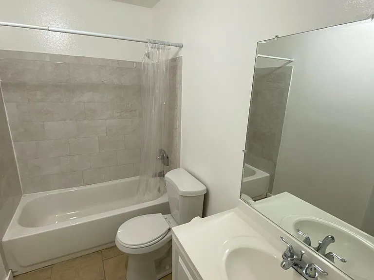 435 Earl Ave — Photo 25