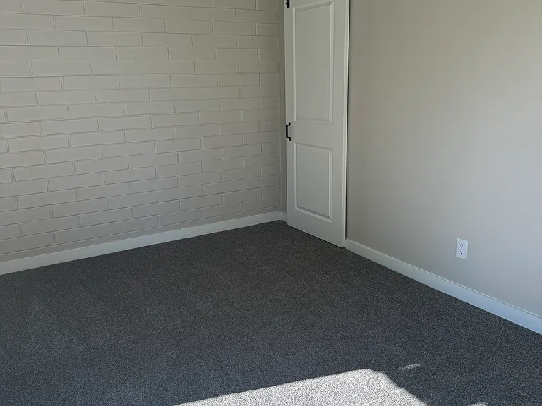 Terrace Heights Apartments — Photo 76