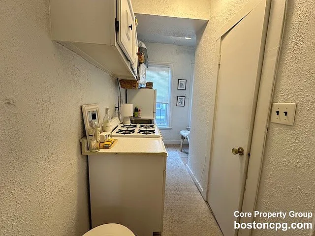 19 S Russell St #7 — Photo 2