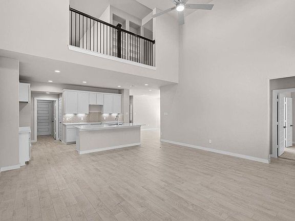 2nd image of 1708 Pecan Woods Ln