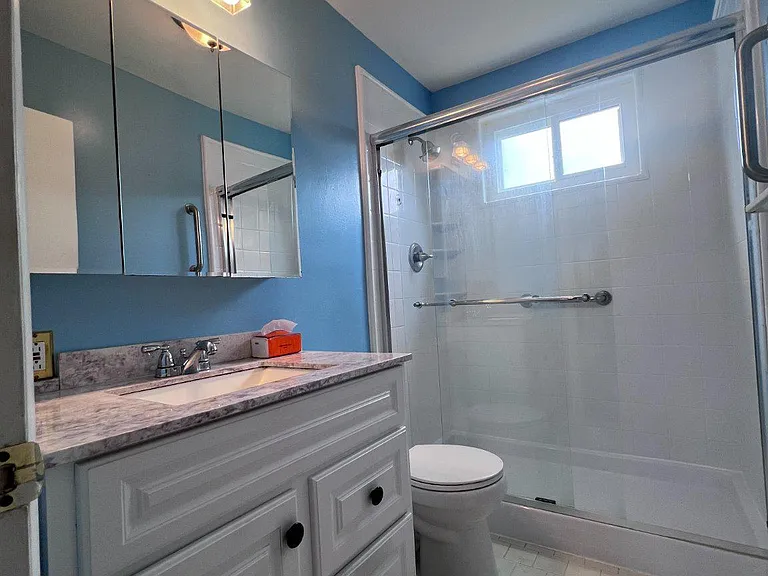 8407 Thornton Rd — Photo 14