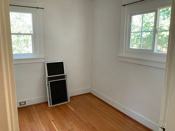 4th image of 11501 N Park Ave N