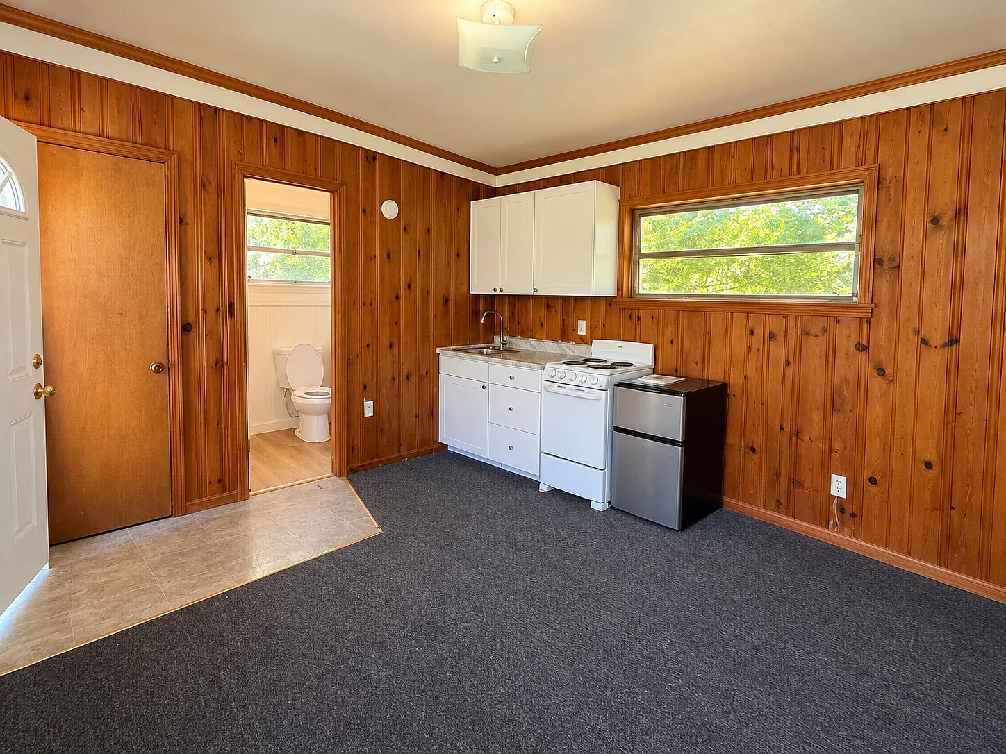 Studio, 250 sqft, $600 — Photo 4
