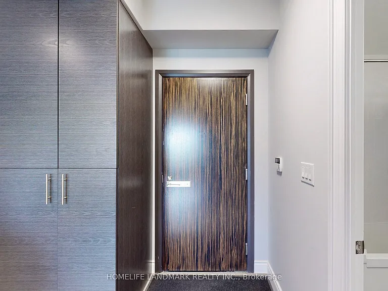 325 S Park Rd #810 — Photo 23