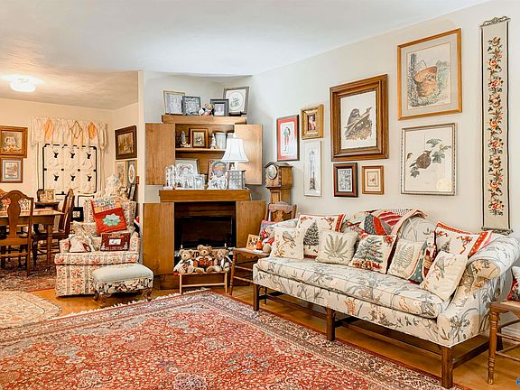 5th image of 1508 13th Ave SE