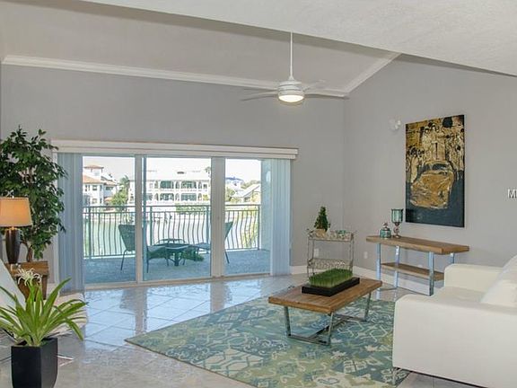 4th image of 936 Pinellas Bayway S Ph 26
