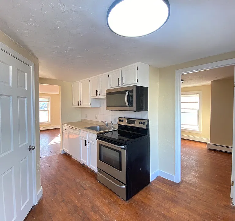 44 S Bow St #III