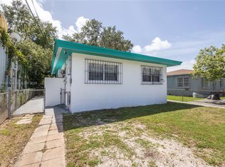 7010 NW 5th Pl, Miami, FL 33150
