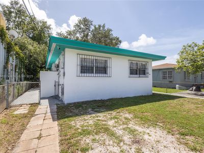 7010 NW 5th Pl, Miami, FL, 33150