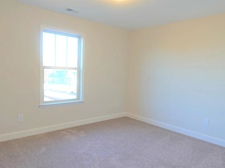 2731 Millhone Dr — Photo 27