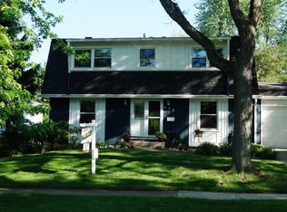 112 Tamarack Ave, Naperville, IL 60540