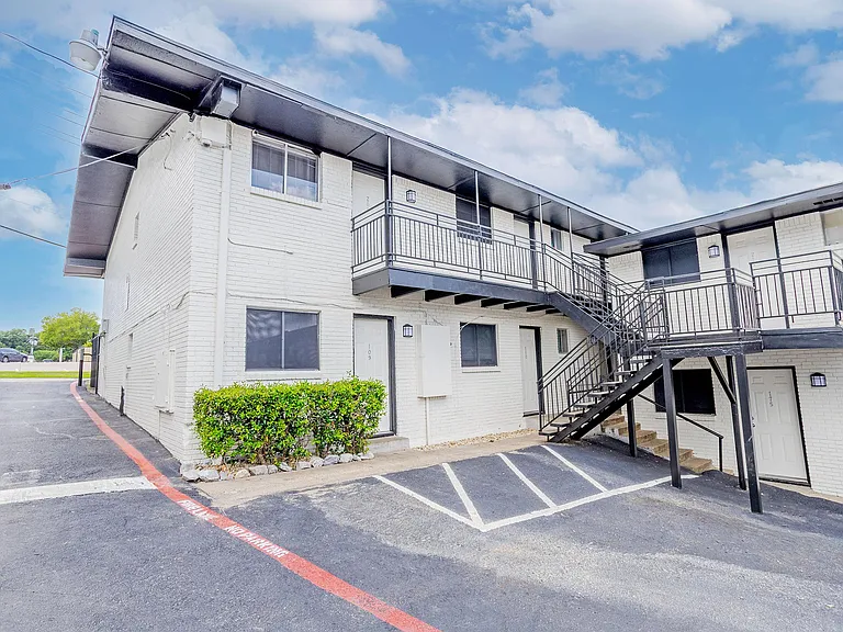 Haven Apartments — Photo 9