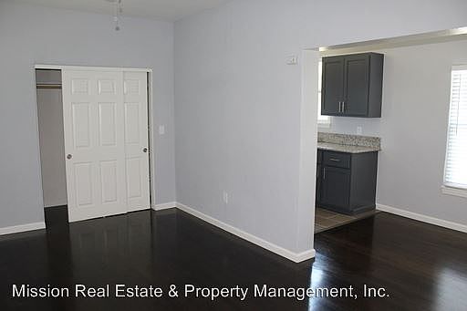 2nd image of 2208 24th St APT A