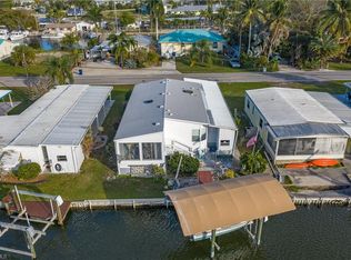 2941 York Rd, Saint James City, FL 33956