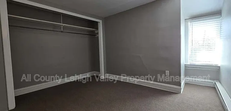 316 E Union Blvd — Photo 10