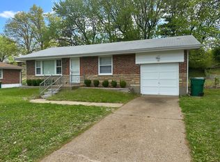 10400 Seaton Dr, Saint Louis, MO 63137