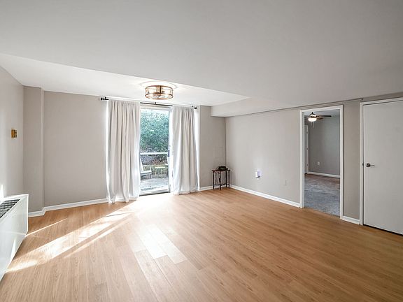 3rd image of 10500 Rockville Pike Unit G8