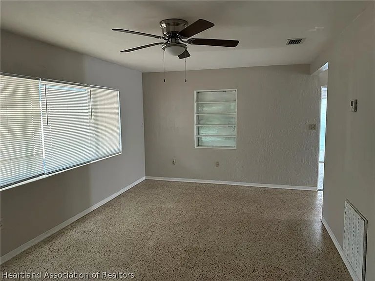 1327 Hotiyee Ave — Photo 12